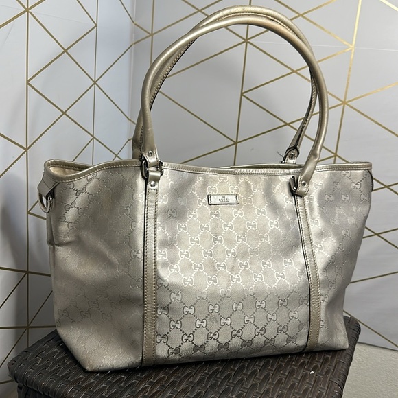 💯Authentic Gucci Tote Handbag 🍀 - Picture 3 of 17